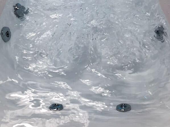 8 Jet D.I.Y Whirlpool Bath Kit For Sale