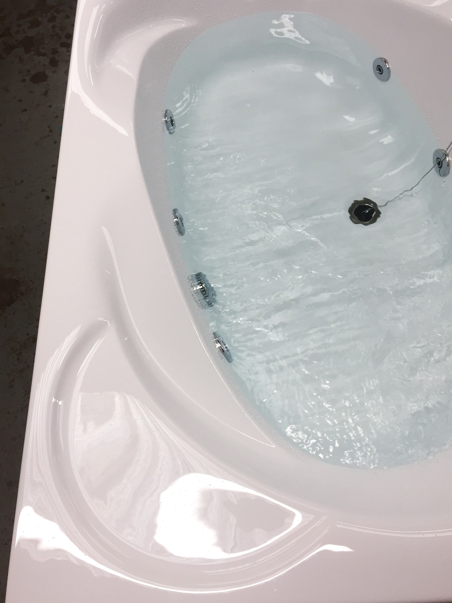 Bespoke Bath – Made to Order For Sale